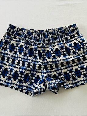 J. Crew Woman’s Boardwalk Blue/White Geometric Aztec Print Elastic Waist Shorts
